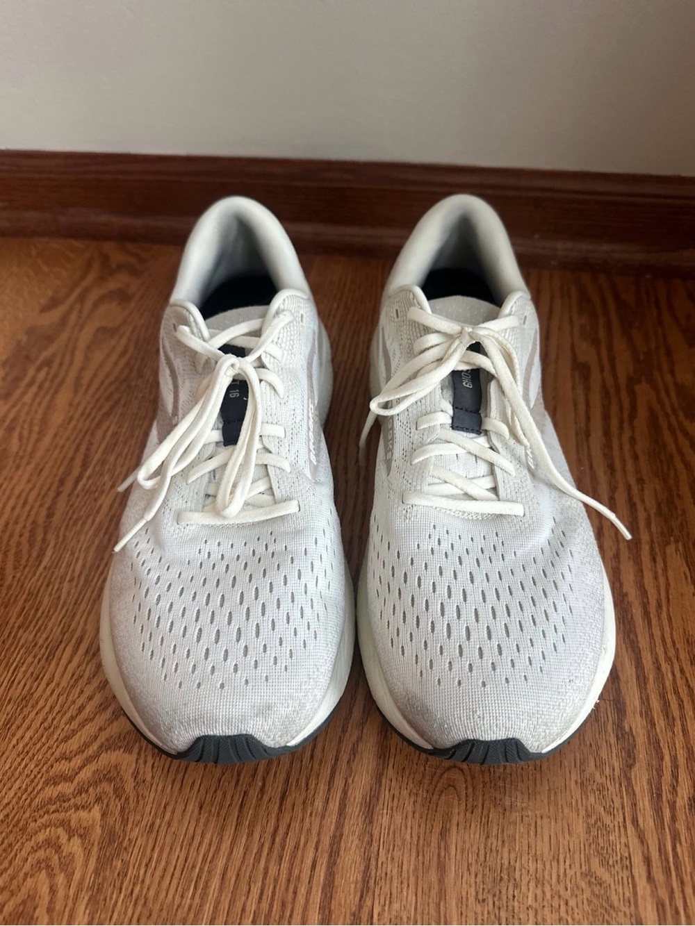 Brooks Ghost 16 Running Shoes Mens 13 Cream - Picture 2 of 8
